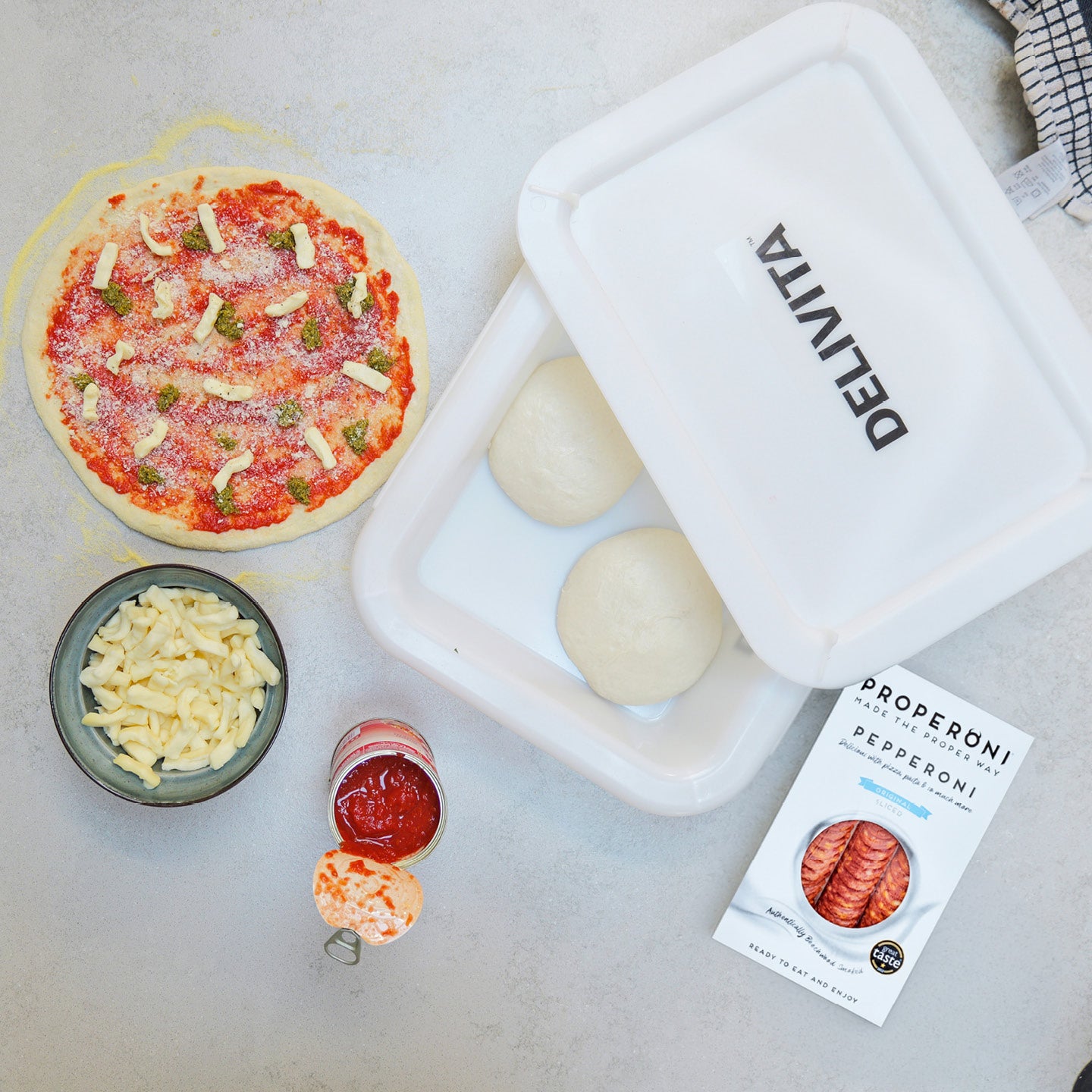 Delivita Pizza Kit With Traditional Dough Balls