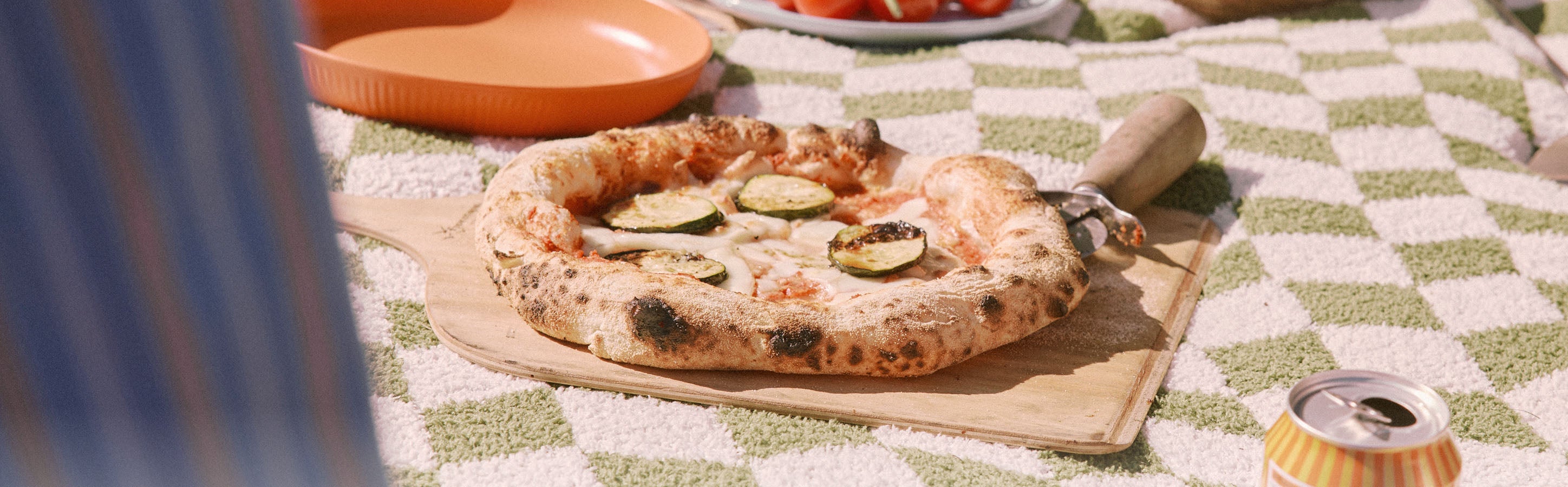 Pizza with extra friends?